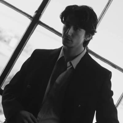 Milo Manheim thumbnail
