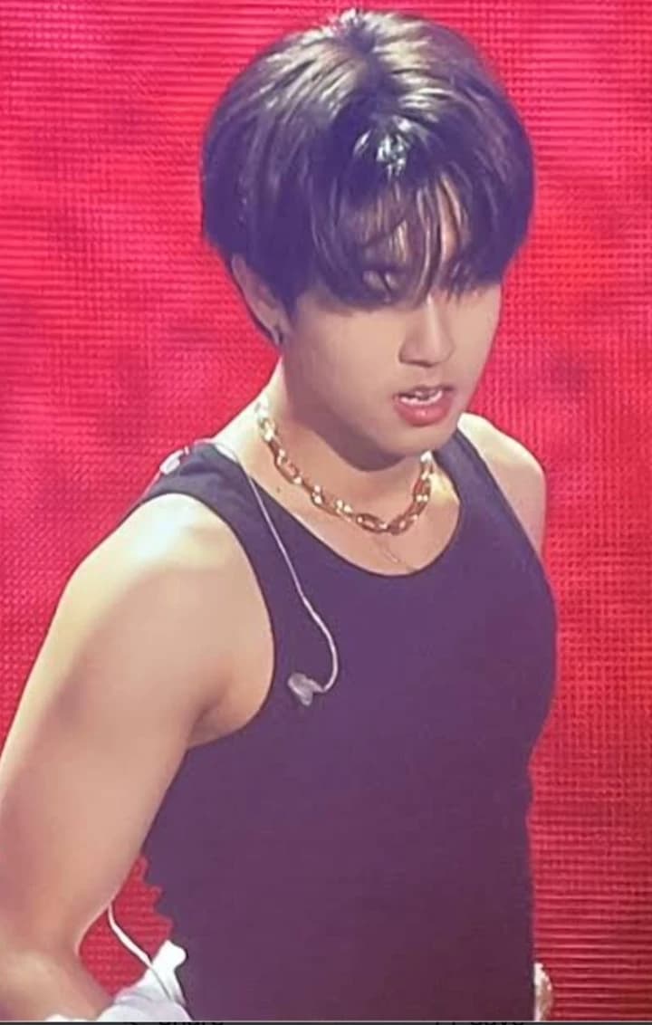 Mafia boss jisung  thumbnail