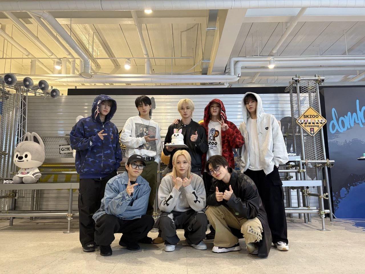 Stray kids thumbnail