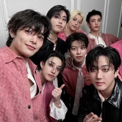 STRAY KIDS thumbnail