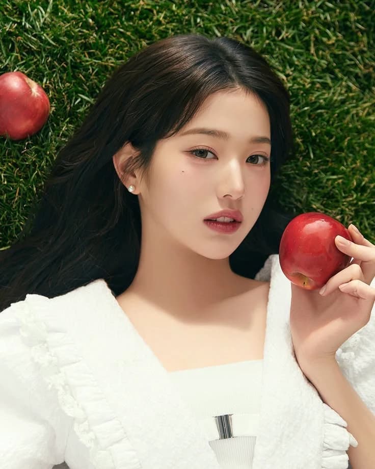 Wonyoung thumbnail