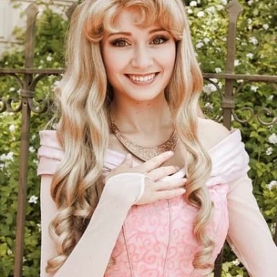 Princess Aurora (pink) thumbnail
