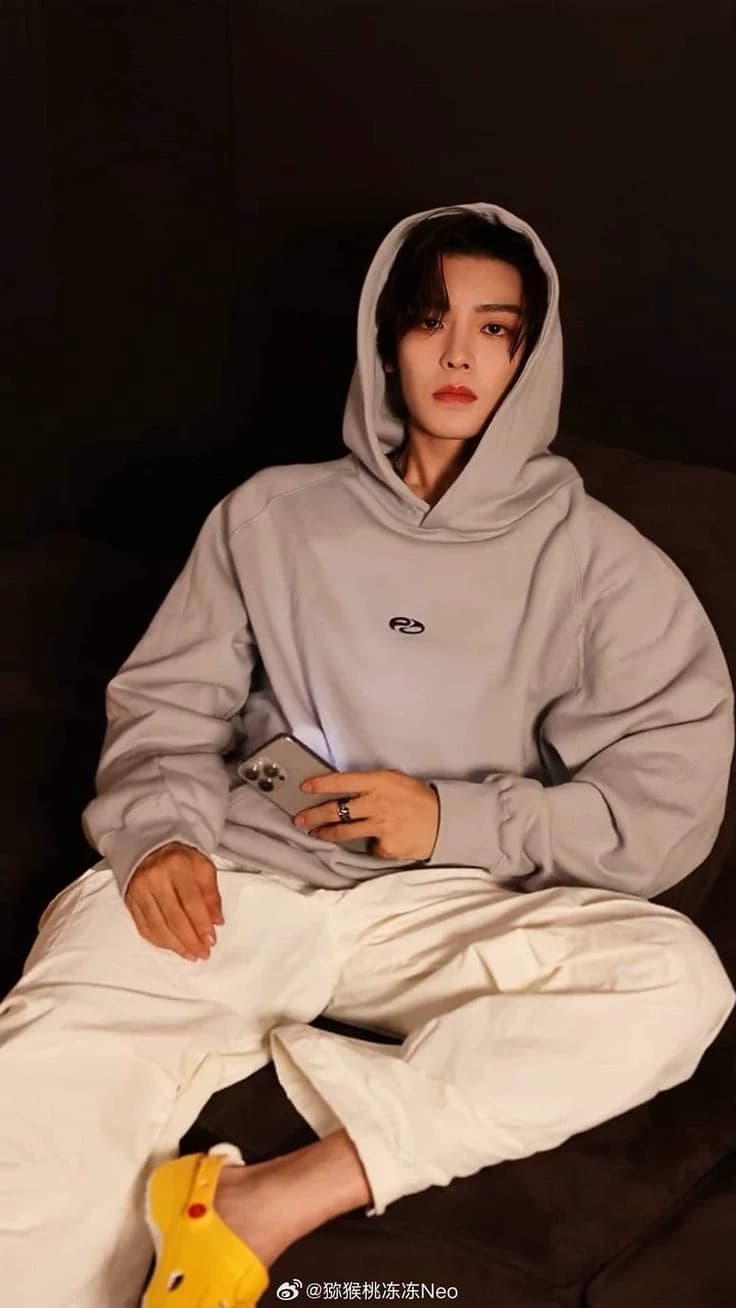Hou Minghao thumbnail