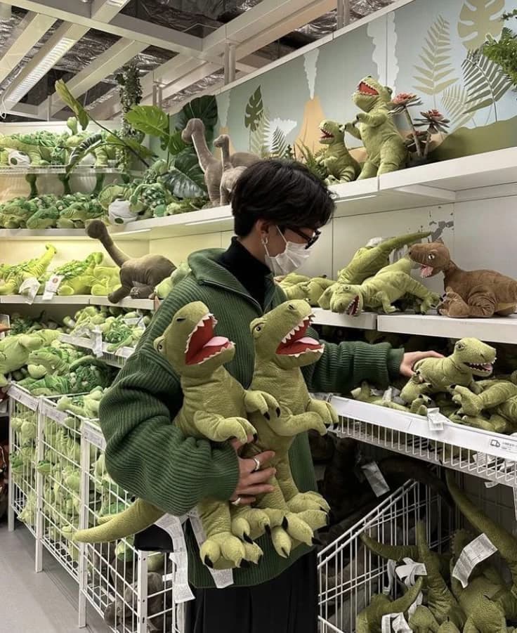 Jurassic Love thumbnail