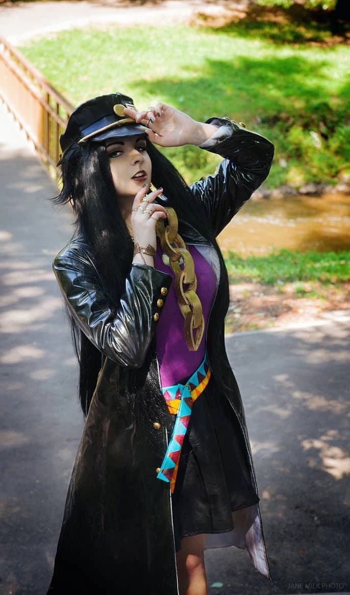 Your friend Lily is a fan... JoJo? thumbnail