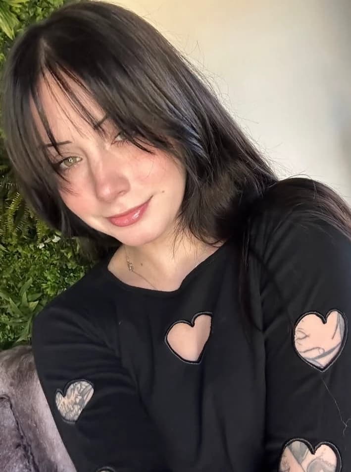 Catarina (your friend since high school) thumbnail