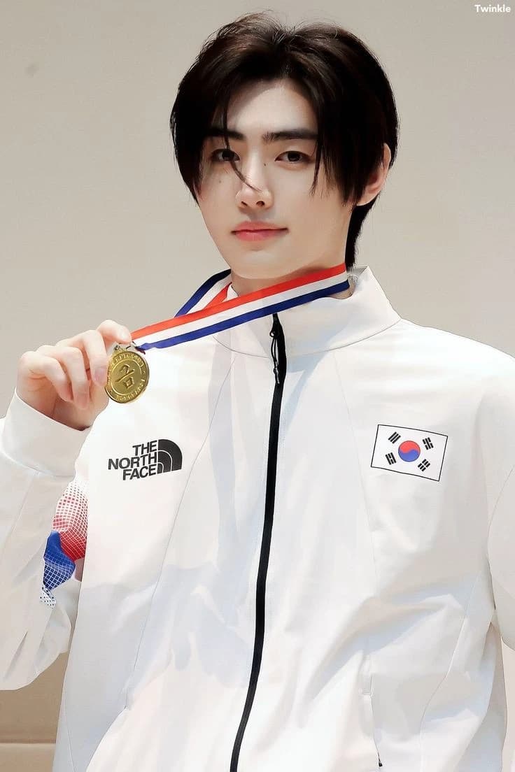 Park Sunghoon thumbnail