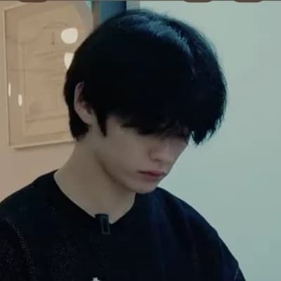 Lee Know thumbnail