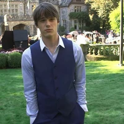 Prince Ben of Auradon thumbnail