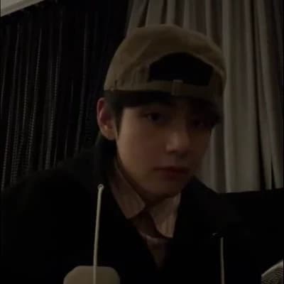 Kim Taehyung thumbnail
