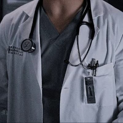 Dr. Alaric Thorne thumbnail