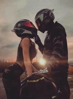 Four bikers 🏁 thumbnail
