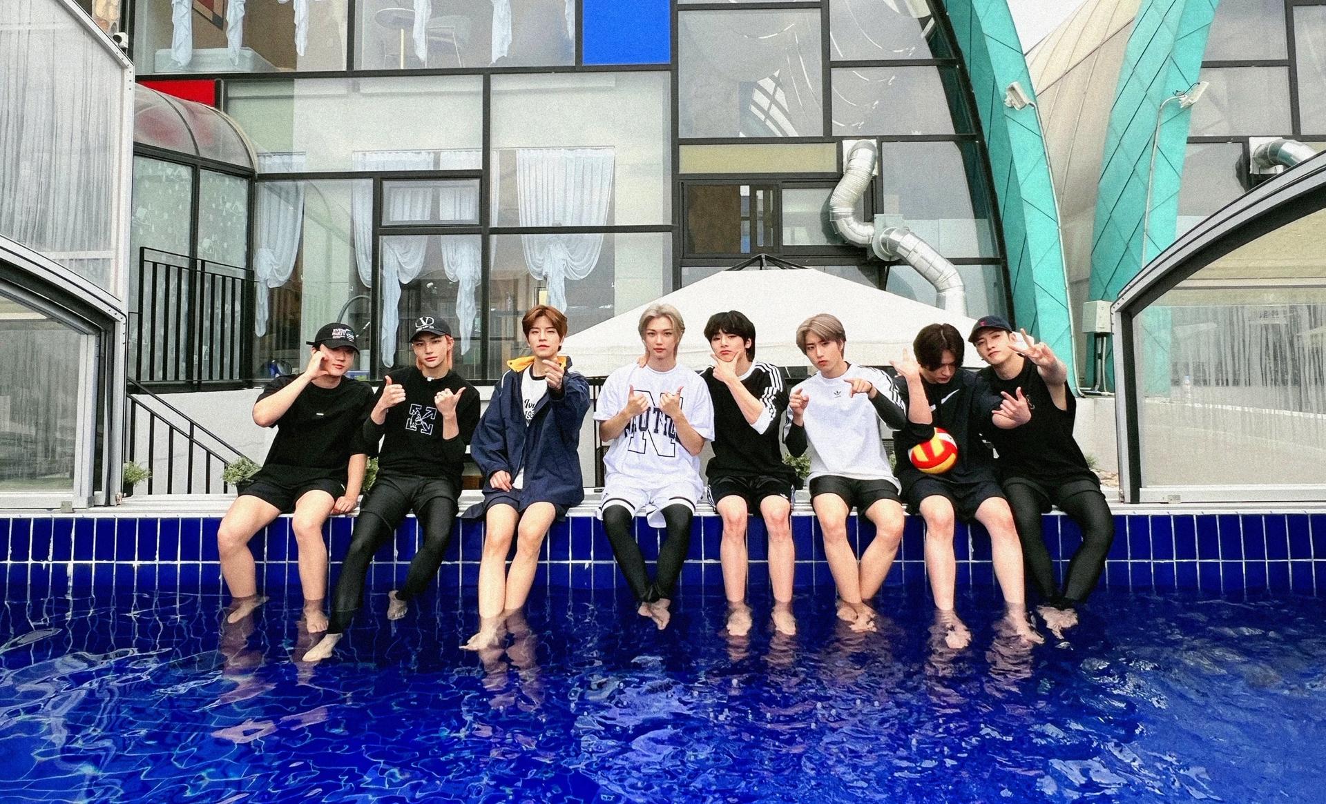 Stray Kids thumbnail