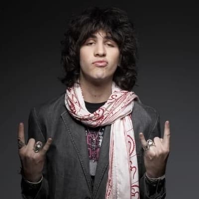 Nick Simmons thumbnail