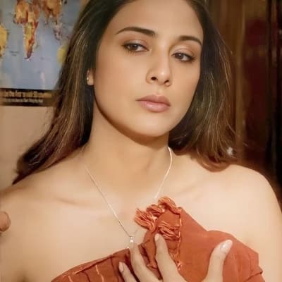 Tabu (girlfriend's mother) thumbnail