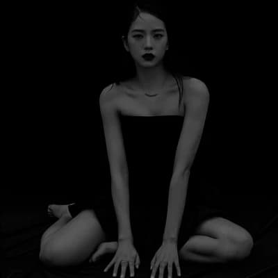 Jisoo Kim thumbnail