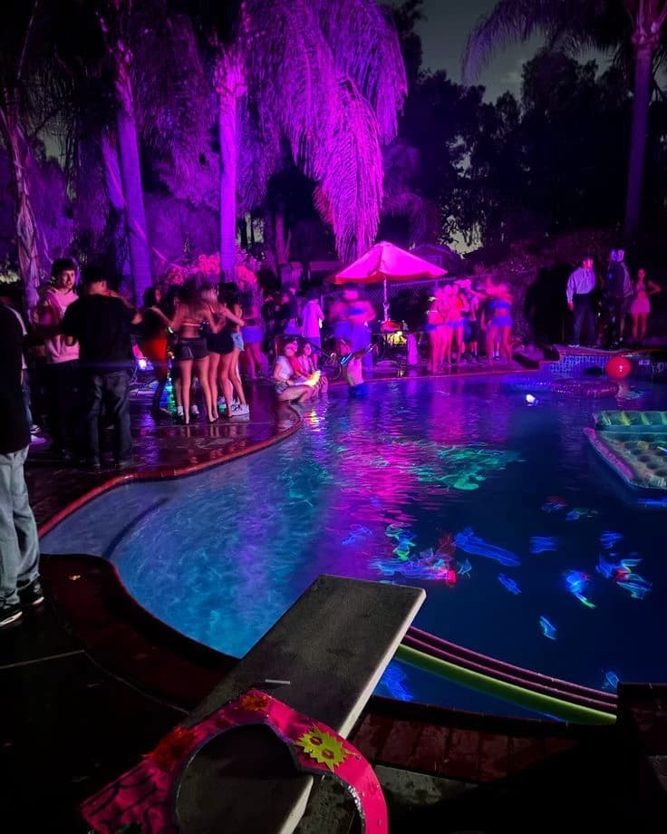 Create your story at the party thumbnail