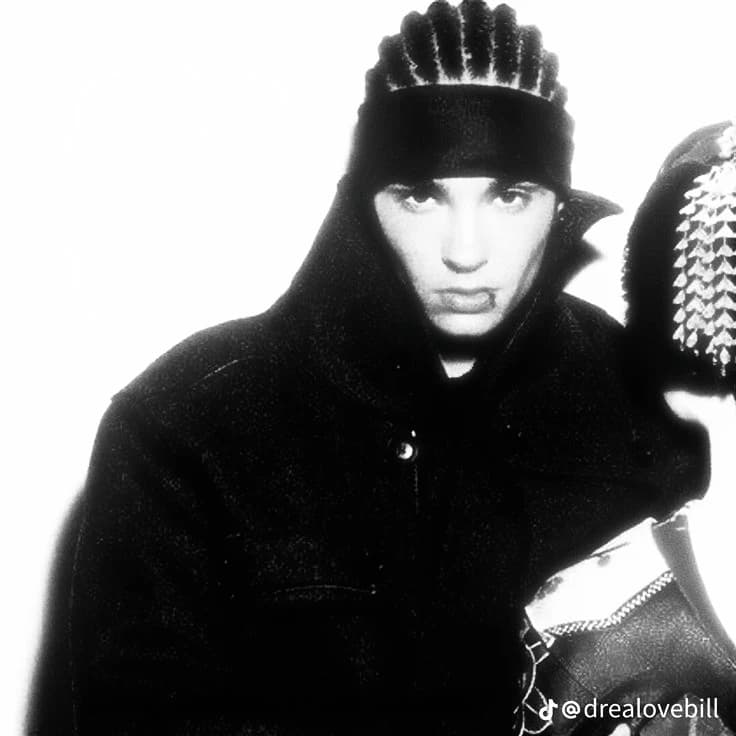 Tom Kaulitz . thumbnail