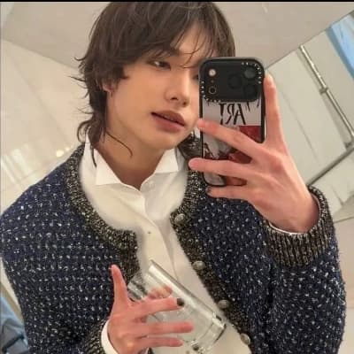 Hyunjin thumbnail