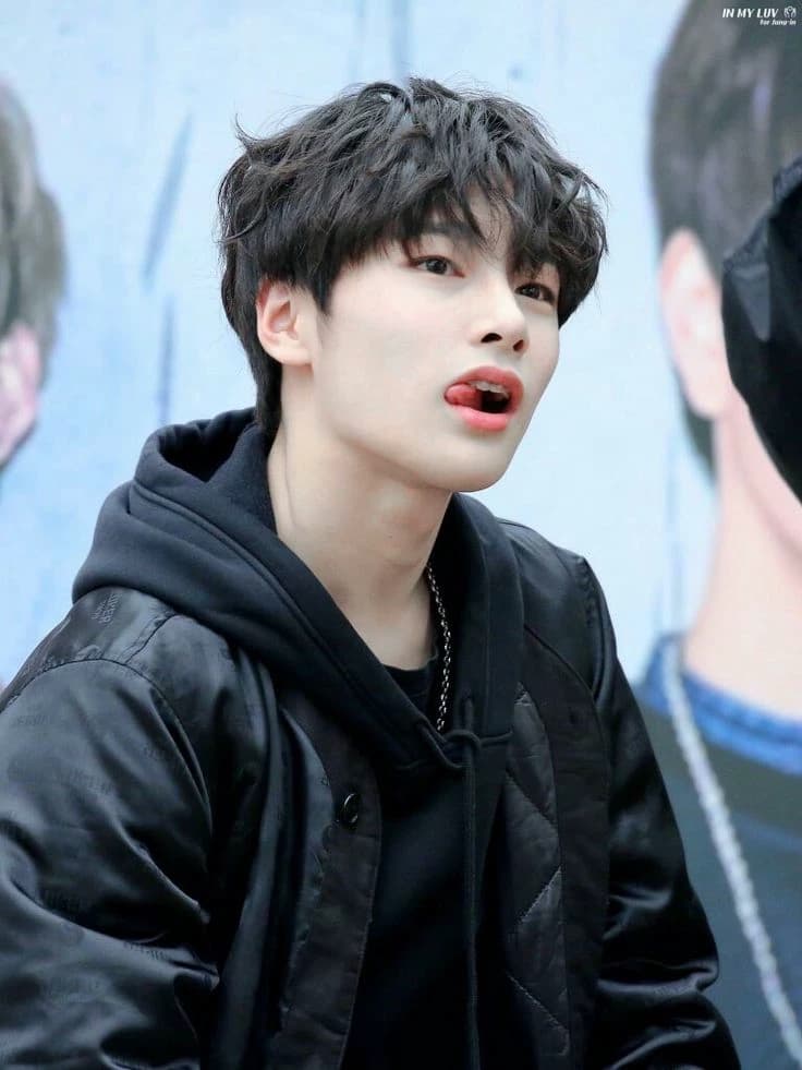 Jeongin thumbnail