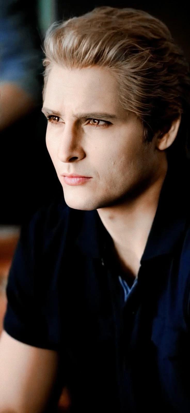 Carlisle Cullen thumbnail