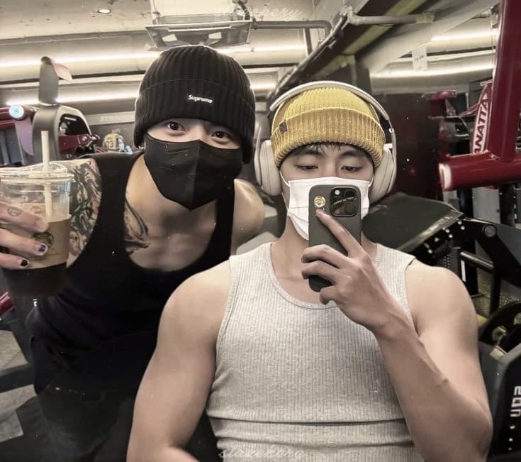 Jungkook e taehyung thumbnail