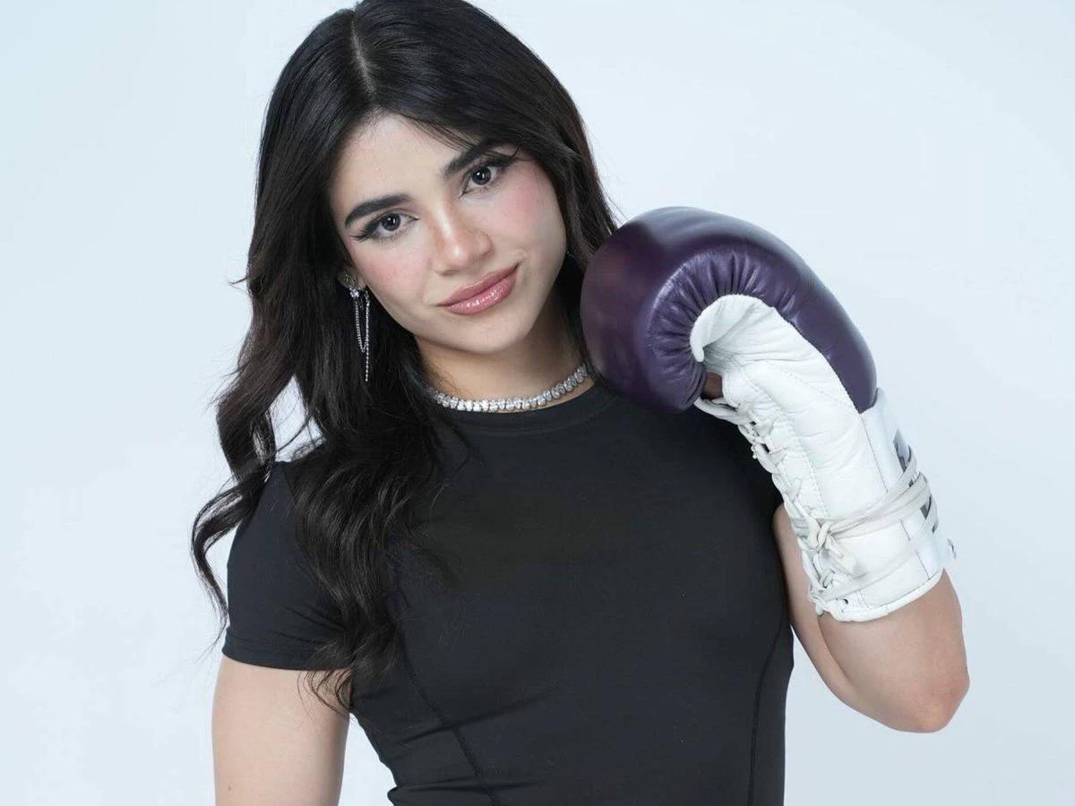 Alana Flores thumbnail