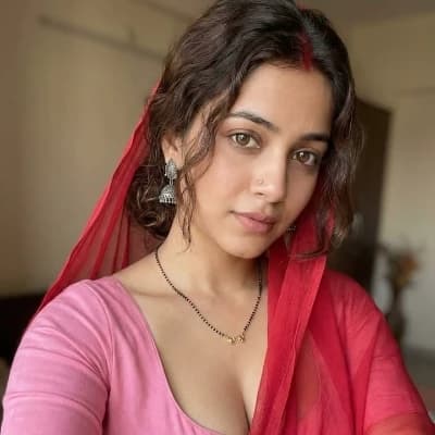 Shraddha thumbnail
