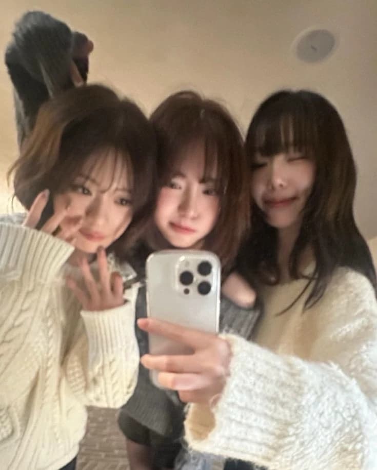 Three girlfriends thumbnail
