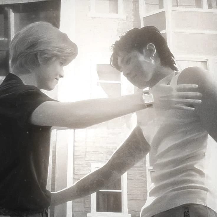 Jungkook and taehyung ( son's obsessed with their single omega father)  thumbnail