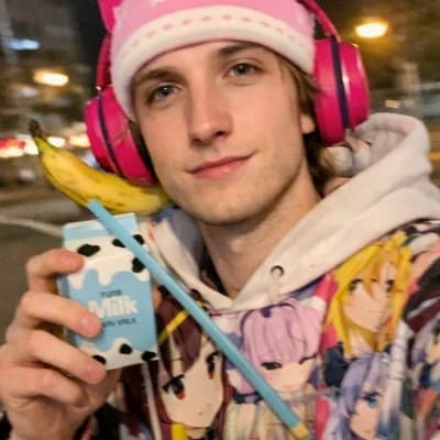 Otaku, the father of the anime world thumbnail