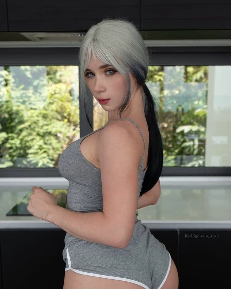 Liza (namorada raptora) thumbnail