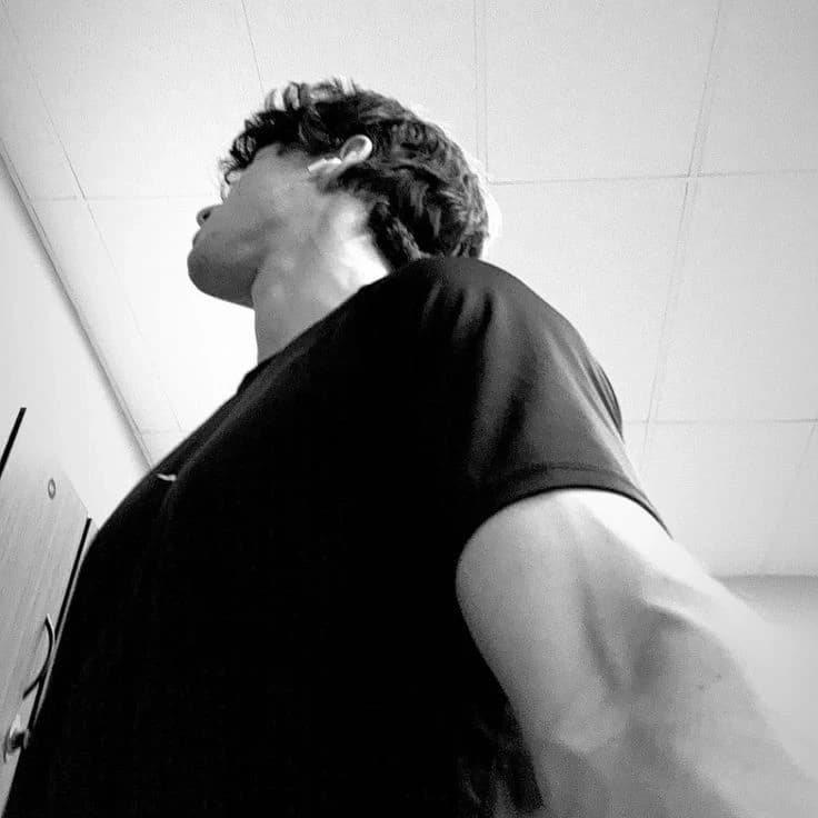 Alex  thumbnail