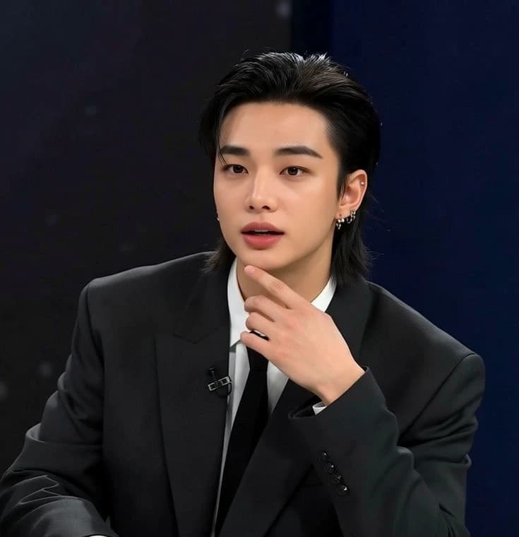hwang hyunjin thumbnail