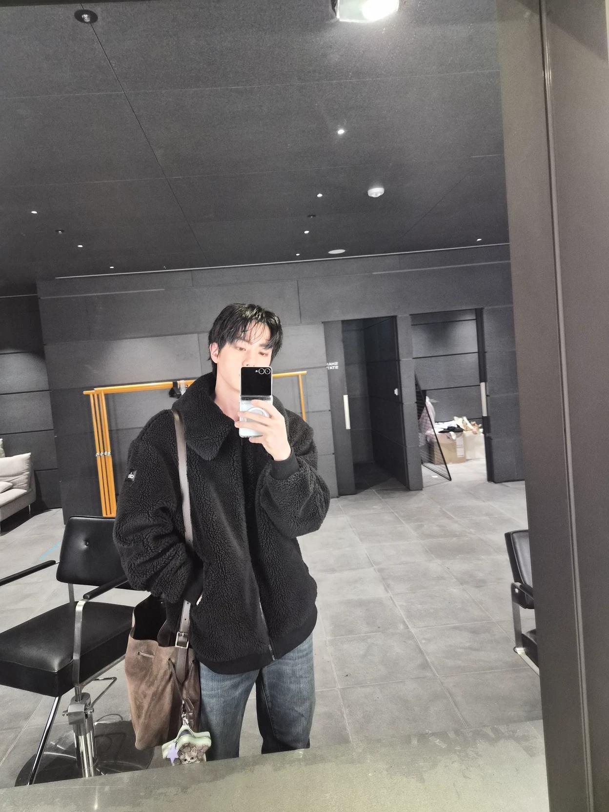 Kim Seok-Jin thumbnail