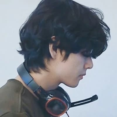 Kim Taehyung (V) thumbnail