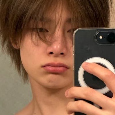 Yang Jeongin (Jeongin) thumbnail