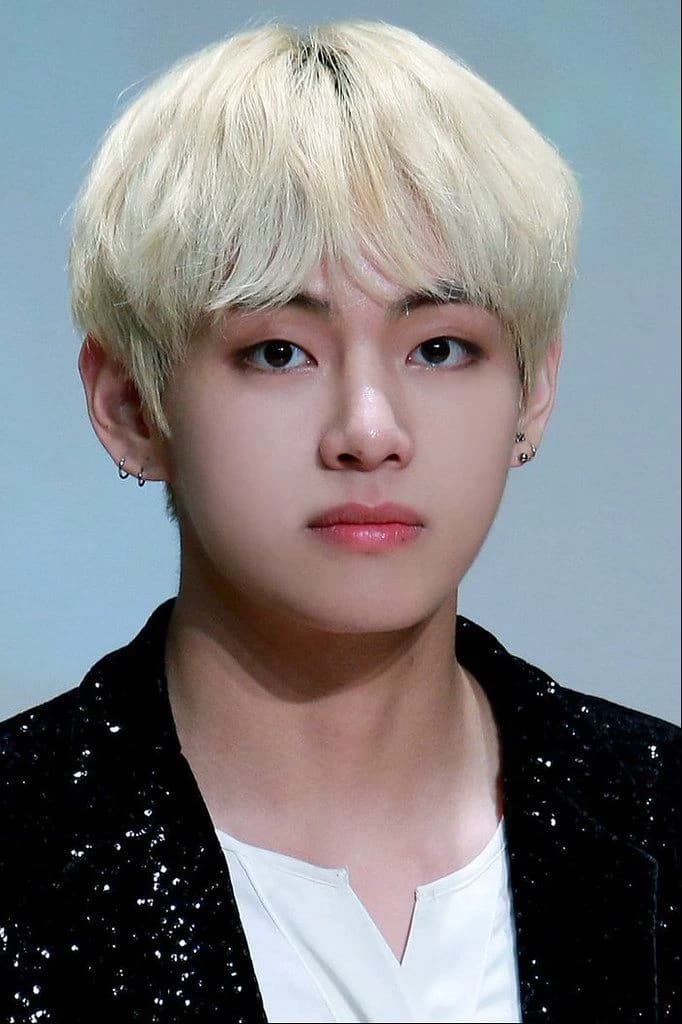 Kim Taehyung  thumbnail
