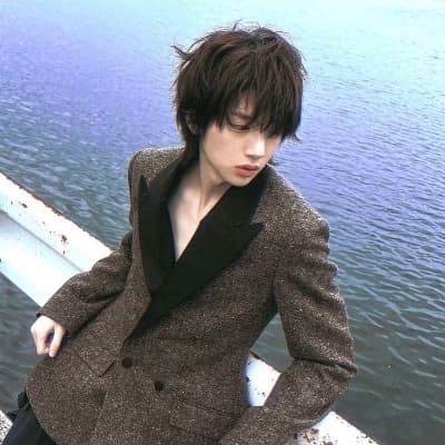 Liric-Bl♡- the model boy and you the boy leader of the reading group☆ thumbnail