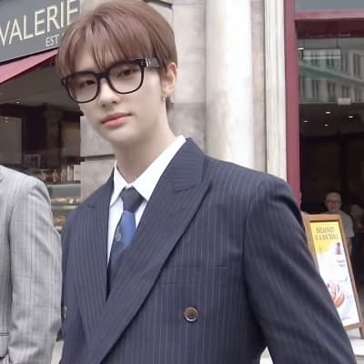 Hyunjin thumbnail