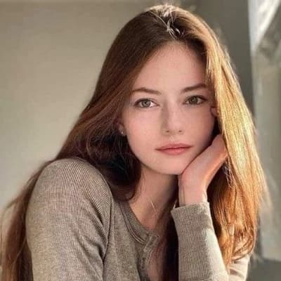 Mackenzie Foy thumbnail