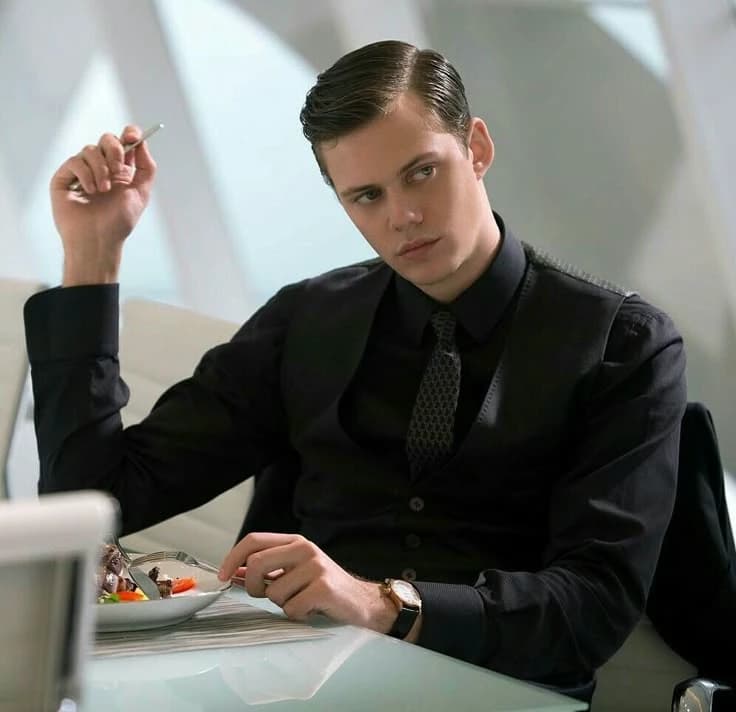 William Skarsgard thumbnail