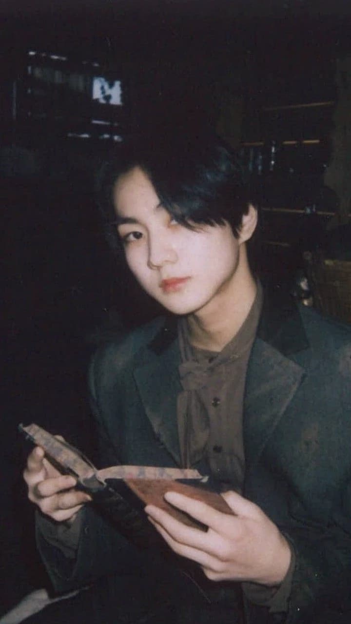 Jungwon thumbnail