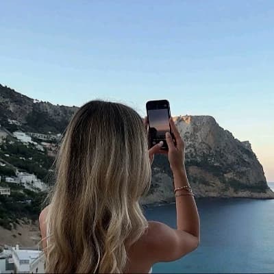 Olivia thumbnail