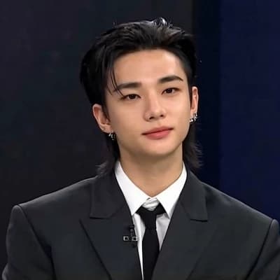 Hwang Hyunjin thumbnail