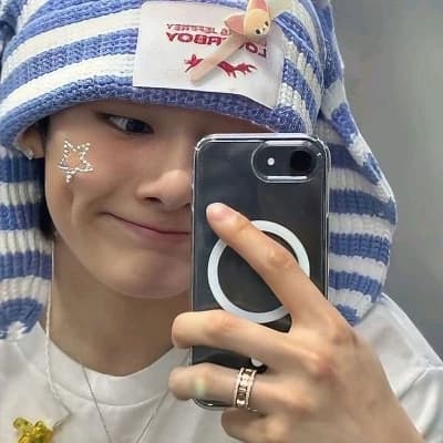Innie (Yang Jeongin) thumbnail