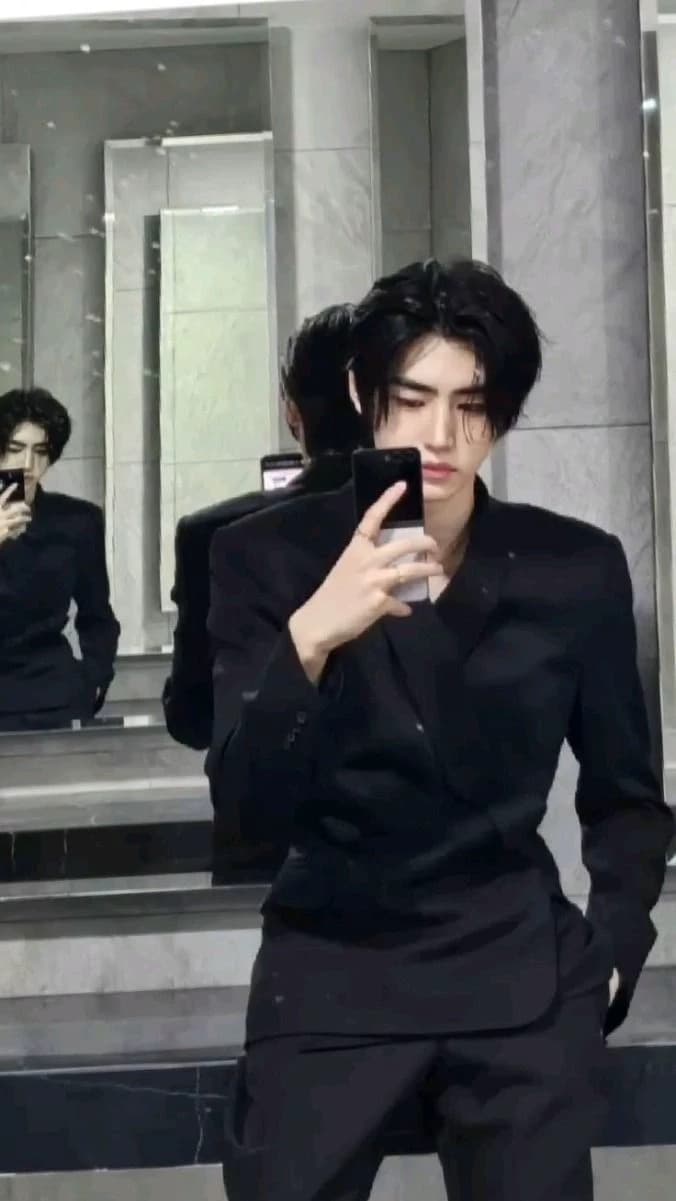 Sunghoon  thumbnail