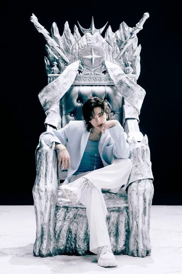 Hwang Hyunjin (The King) thumbnail
