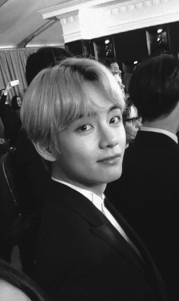 Kim Taehyung  thumbnail