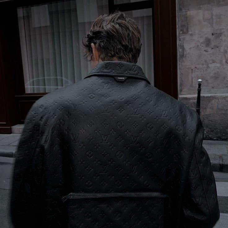 Bruce Wayne thumbnail